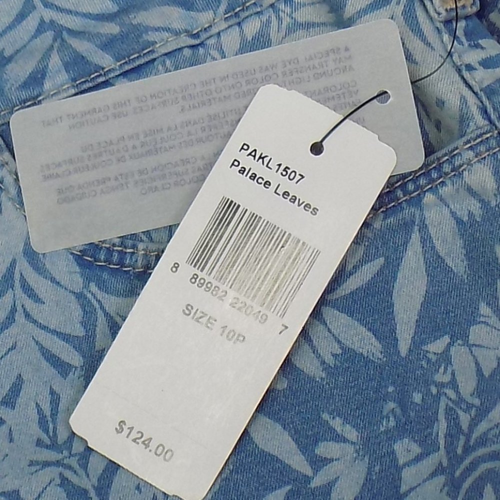 NYDJ - Claire Trouser Palace Leaves Print Size 10P NWT TORN LEG BOTTOM READ! - Picture 7 of 13